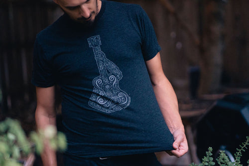 EL MÚSICO - THE MUSICIAN - Women's / Unisex T-Shirt